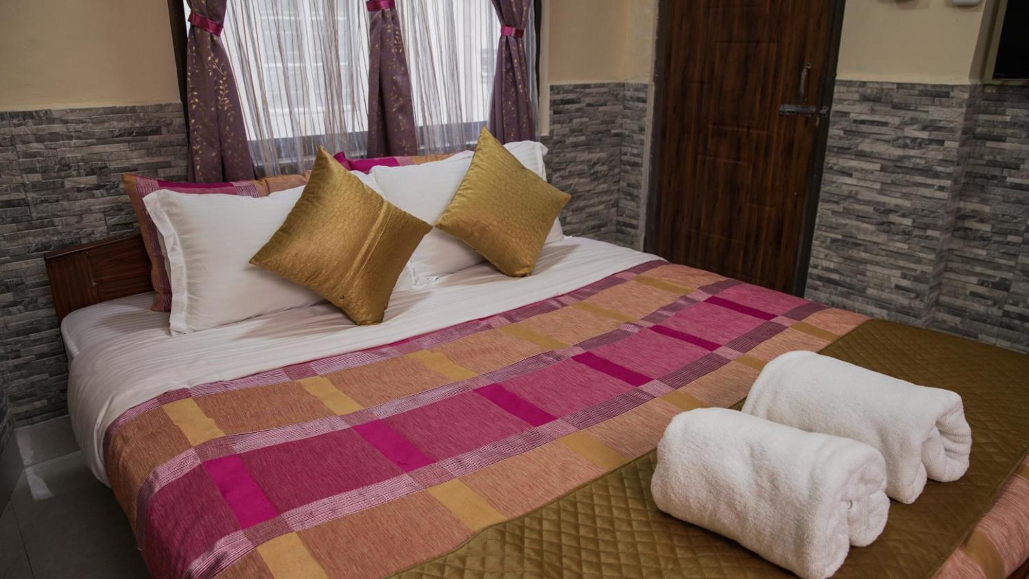 Ha Sharing Hotel Shillong Bagian luar foto