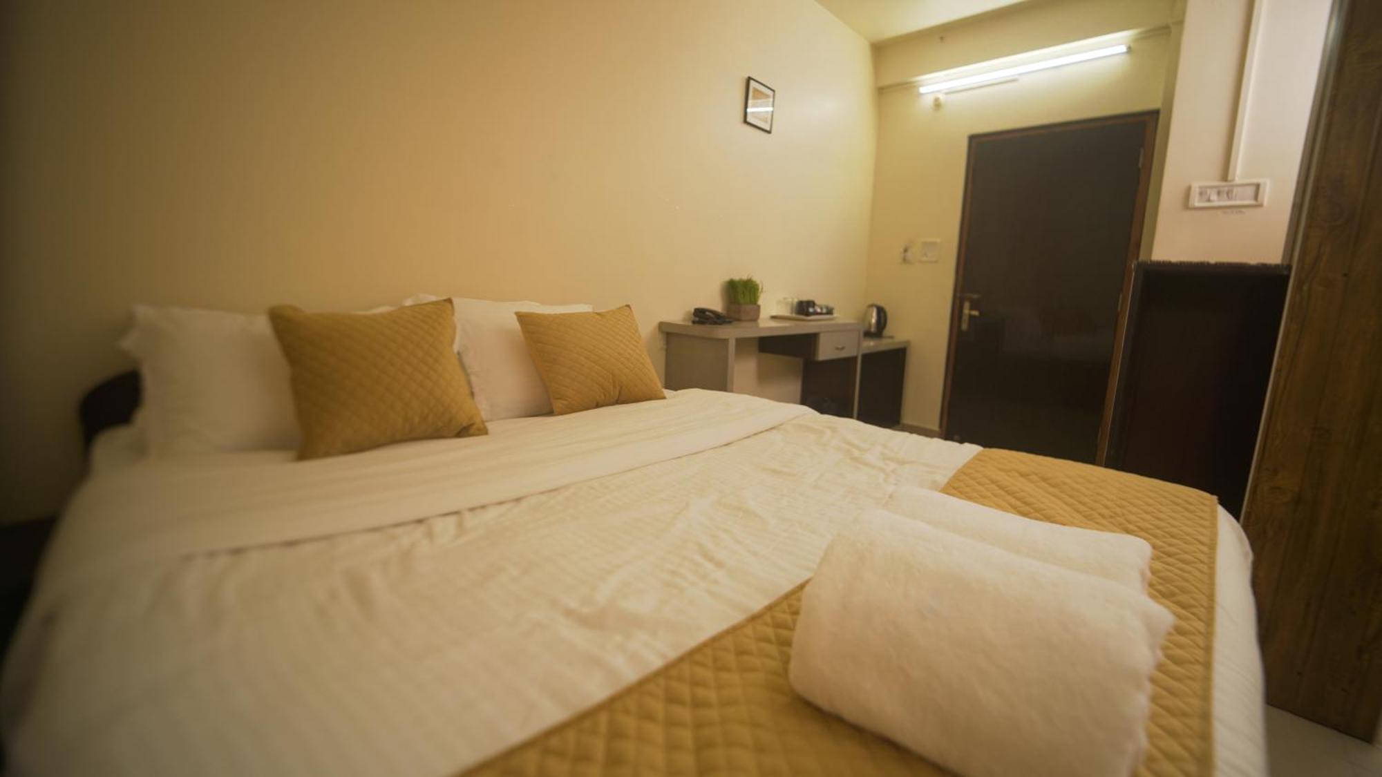 Ha Sharing Hotel Shillong Bagian luar foto