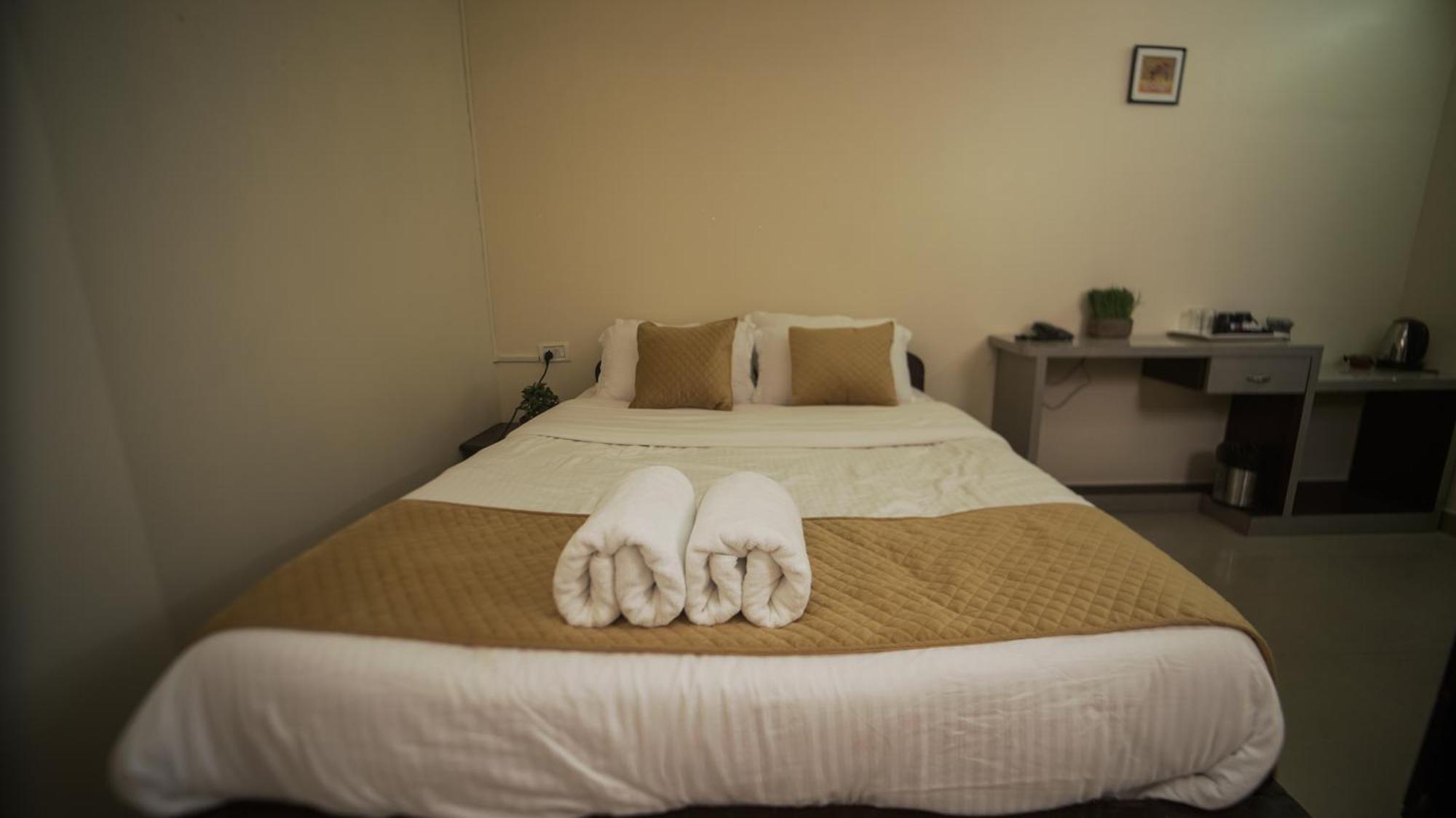 Ha Sharing Hotel Shillong Bagian luar foto